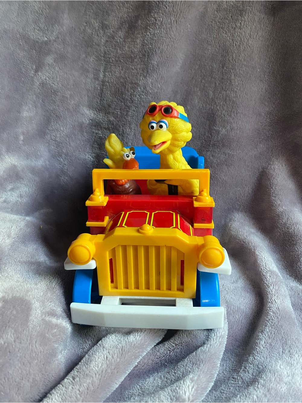 Vintage ILLCO Sesame Street Big Bird Mystery Action Bump N Go Car NOT TESTED